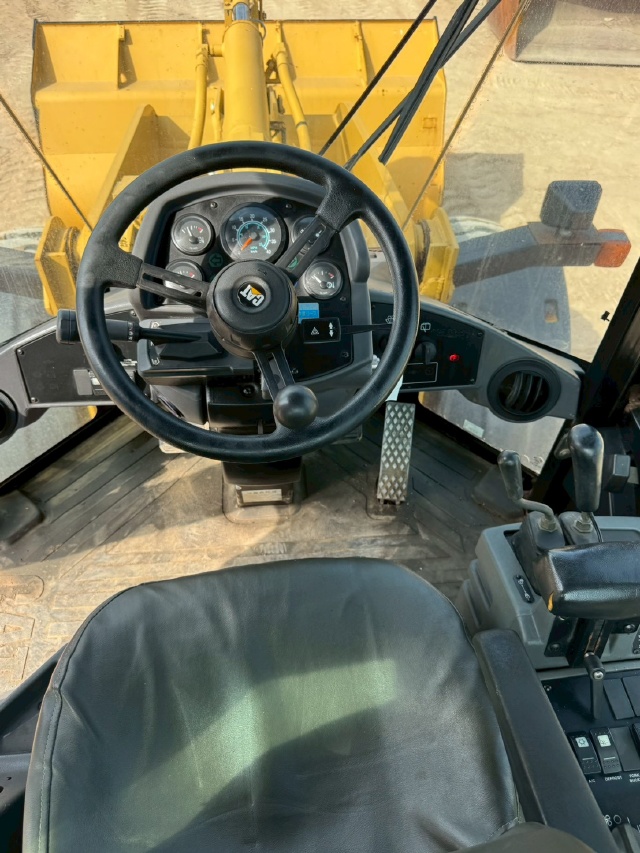 ขายรถตักล้อยาง CAT 924G แขนยาวพิเศษ นำเข้าจากญี่ปุ่น พร้อมใช้ มีVDOการทำงานครับ