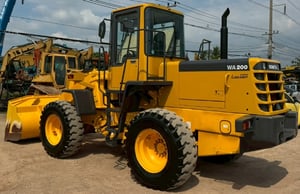 ขายรถตักล้อยาง KOMATSU WA200-3 นำเข้าจากญี่ปุ่น พร้อมใช้ มีVDOการทำงานครับ