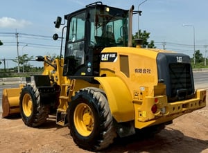 ขายรถตักล้อยาง CAT 910K ปี 2015 พร้อมใช้ มีVDOการทำงานครับ