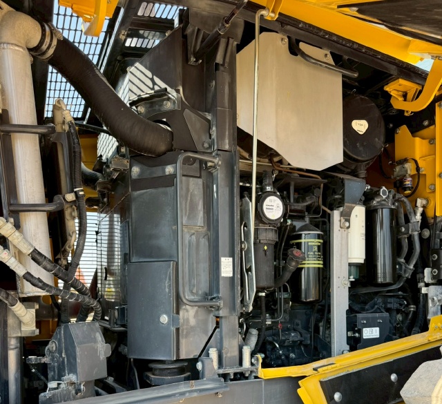 ขายรถตักล้อยาง KOMATSU WA470-7 ปี 2013 นำเข้าจากญี่ปุ่น พร้อมใช้ มีVDOการทำงานครับ