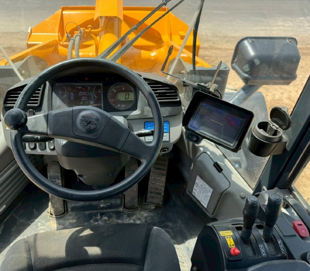 ขายรถตักล้อยาง KOMATSU WA320-8 ปี 2019 พร้อมใช้ มีVDOการทำงานครับ