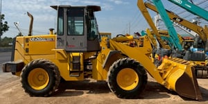 ขายรถตักล้อยาง TCM L20-3 ปี 2004 นำเข้าจากญี่ปุ่น พร้อมใช้ มีVDOการทำงานครับ