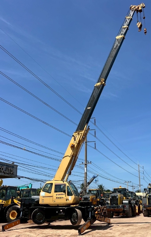 ขายรถเครน TADANO GR120N-2 (ขนาด 12 ตัน) ปี 2008 นำเข้าจากญี่ปุ่น พร้อมใช้ มีVDOการทำงานครับ