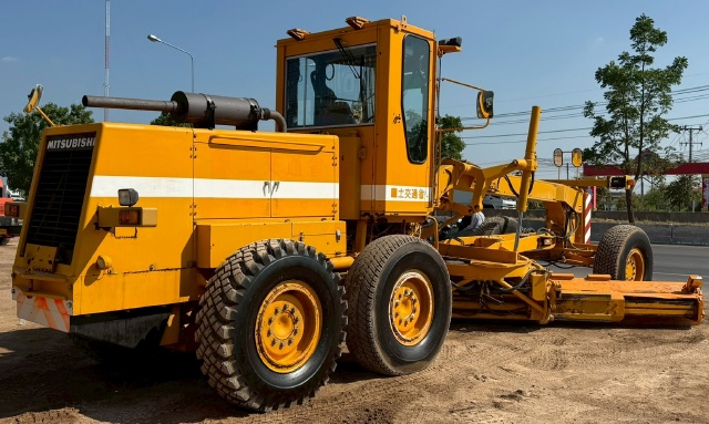 ขายรถเกรด MITSUBISHI MG500S-E นำเข้าจากญี่ปุ่น พร้อมใช้ มีVDOการทำงานครับ