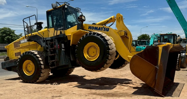 ขายรถตักล้อยาง KOMATSU WA500-7 ปี 2014 นำเข้าจากญี่ปุ่น พร้อมใช้ มีVDOการทำงานครับ