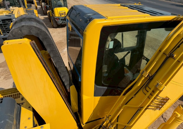 ขายรถขุด KOMATSU PC120-8 หัวคีบ นำเข้าจากญี่ปุ่น พร้อมใช้ มีVDOการทำงานครับ ขายรถขุด KOMATSU PC120-8 หัวคีบ นำเข้าจากญี่ปุ่น พร้อมใช้ มีVDOการทำงานครับ