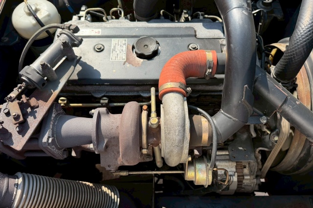 ขายรถเครน TADANO GR100N-1 (ขนาด 10 ตัน) ปี 2006 นำเข้าจากญี่ปุ่น พร้อมใช้ มีVDOการทำงานครับ