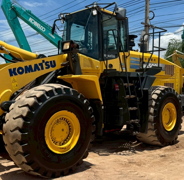 ขายรถตักล้อยาง KOMATSU WA500-7 ปี 2014 นำเข้าจากญี่ปุ่น พร้อมใช้ มีVDOการทำงานครับ