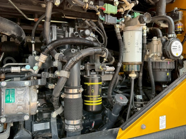 ขายรถตักล้อยาง KOMATSU WA320-8 ปี 2022 พร้อมใช้ มีVDOการทำงานครับ ขายรถตักล้อยาง KOMATSU WA320-8 ปี 2022 พร้อมใช้ มีVDOการทำงานครับ