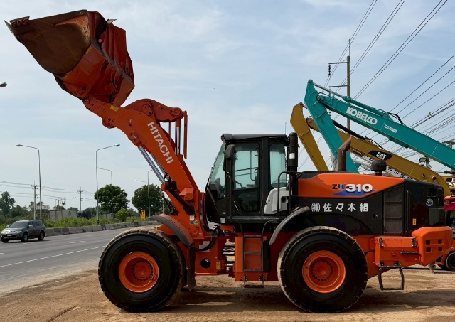 ขายรถตักล้อยาง HITACHI ZW310-6 ปี 2018 นำเข้าจากญี่ปุ่น พร้อมใช้ มีVDOการทำงานครับ