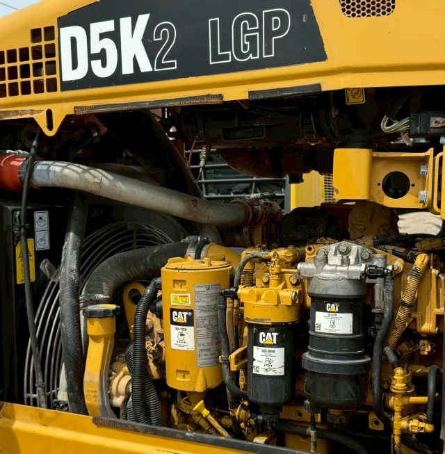 ขายรถดันดิน CAT D5K2 ปี 2013 พร้อมใช้ มีVDOการทำงานครับ