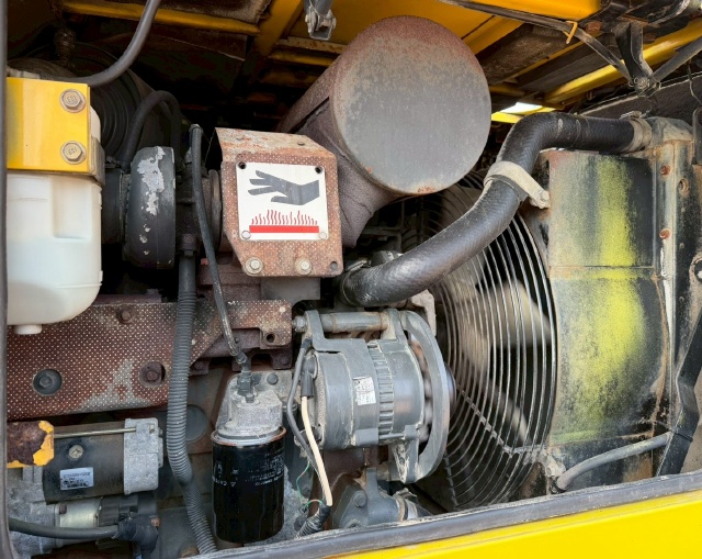 ขายรถตักล้อยาง KOMATSU WA200-3 นำเข้าจากญี่ปุ่น พร้อมใช้ มีVDOการทำงานครับ