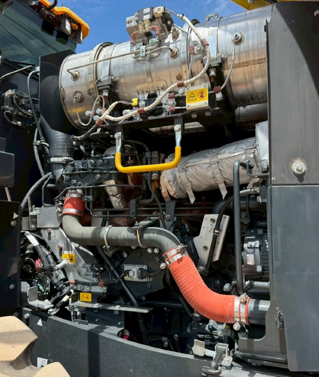 ขายรถตักล้อยาง KOMATSU WA470-10 ปี 2022 นำเข้าจากญี่ปุ่น พร้อมใช้ มีVDOการทำงานครับ