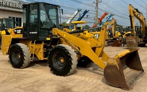 ขายรถตักล้อยาง CAT 910H ปี 2012 แขนยาวพิเศษ นำเข้าจากญี่ปุ่น พร้อมใช้ มีVDOการทำงานครับ