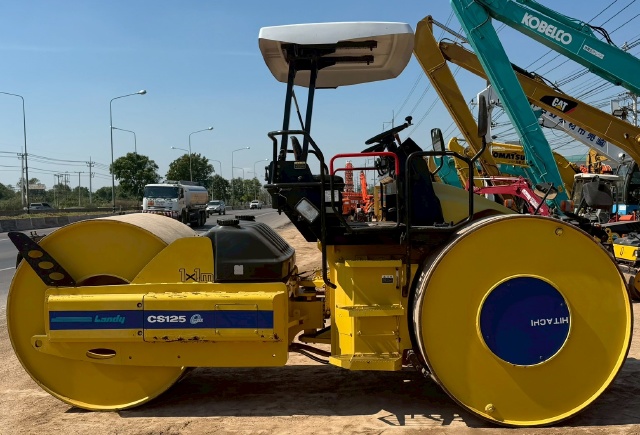 ขายรถบด DYNAPAC CS125 ปี 2000 นำเข้าจากญี่ปุ่น พร้อมใช้ มีVDOการทำงานครับ ขายรถบด DYNAPAC CS125 ปี 2000 นำเข้าจากญี่ปุ่น พร้อมใช้ มีVDOการทำงานครับ