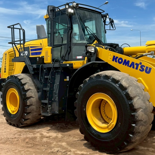 ขายรถตักล้อยาง KOMATSU WA470-10 ปี 2022 นำเข้าจากญี่ปุ่น พร้อมใช้ มีVDOการทำงานครับ