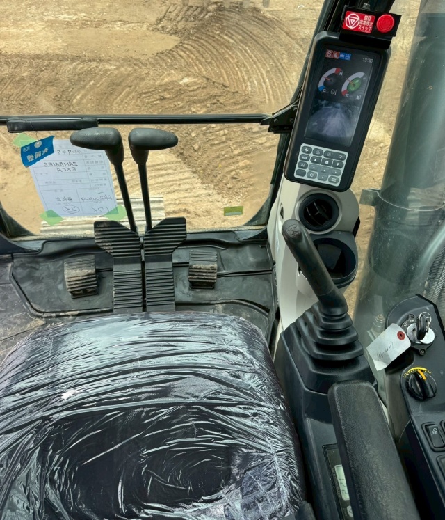 ขายรถขุด KOBELCO SK200 MARK 9 ปี 2013 นำเข้าจากญี่ปุ่น พร้อมใช้ มีVDOการทำงานครับ