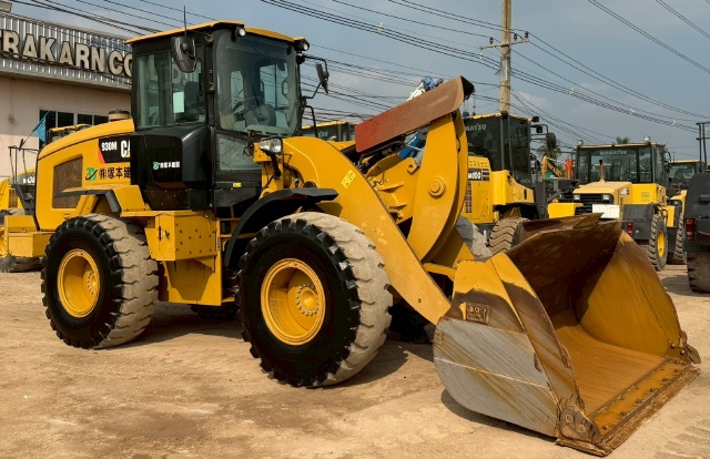 ขายรถตักล้อยาง CAT 930M ปี 2016 นำเข้าจากญี่ปุ่น พร้อมใช้ มีVDOการทำงานครับ ขายรถตักล้อยาง CAT 930M ปี 2016 นำเข้าจากญี่ปุ่น พร้อมใช้ มีVDOการทำงานครับ