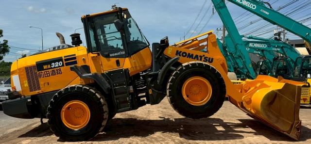 ขายรถตักล้อยาง KOMATSU WA320-8 ปี 2019 พร้อมใช้ มีVDOการทำงานครับ