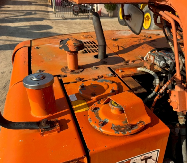 ขายรถเครน HITACHI EX60T-2 (ขนาด 4.9 ตัน) นำเข้าจากญี่ปุ่น พร้อมใช้ มีVDOการทำงานครับ