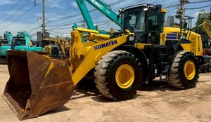 ขายรถตักล้อยาง KOMATSU WA470-10 ปี 2022 นำเข้าจากญี่ปุ่น พร้อมใช้ มีVDOการทำงานครับ