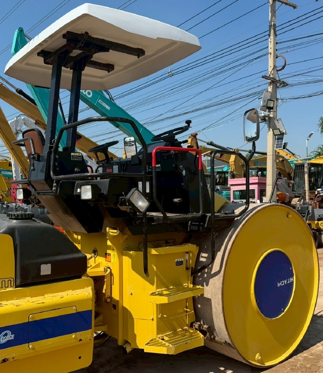 ขายรถบด DYNAPAC CS125 ปี 2000 นำเข้าจากญี่ปุ่น พร้อมใช้ มีVDOการทำงานครับ ขายรถบด DYNAPAC CS125 ปี 2000 นำเข้าจากญี่ปุ่น พร้อมใช้ มีVDOการทำงานครับ