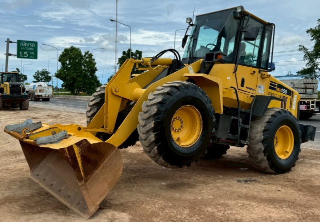 ขายรถตักล้อยาง KOMATSU WA150-5 พร้อมใช้ มีVDOการทำงานครับ