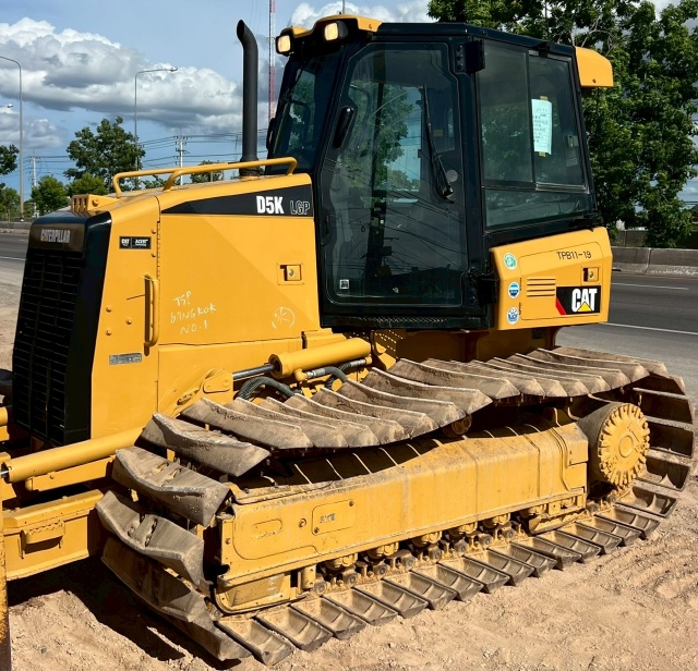 ขายรถดันดิน CAT D5K ปี 2010 พร้อมใช้ มีVDOการทำงานครับ