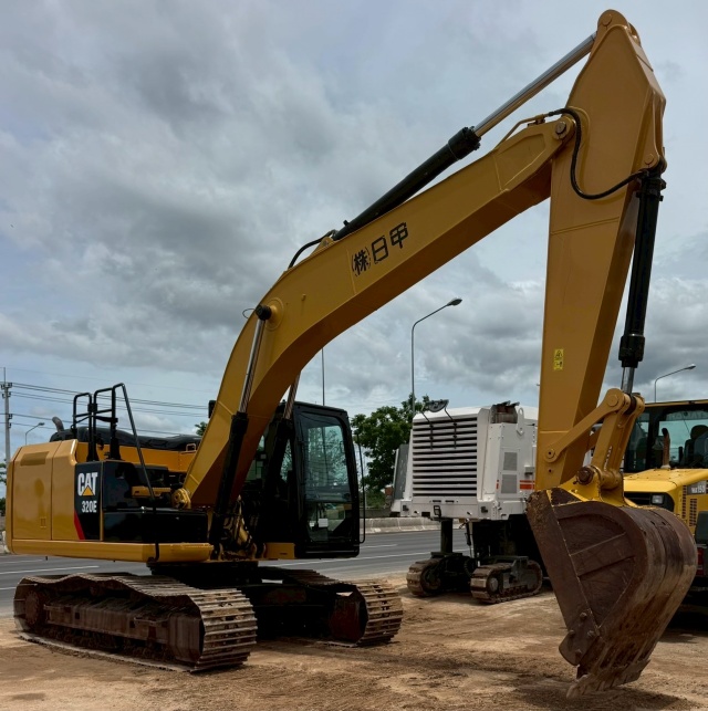 ขายรถขุด CAT 320E ปี 2017 นำเข้าจากญี่ปุ่น พร้อมใช้ มีVDOการทำงานครับ