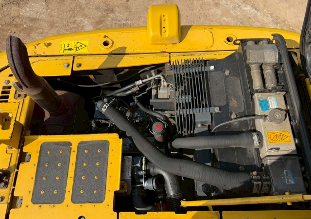 ขายรถขุด KOMATSU PC120-8 หัวคีบ นำเข้าจากญี่ปุ่น พร้อมใช้ มีVDOการทำงานครับ ขายรถขุด KOMATSU PC120-8 หัวคีบ นำเข้าจากญี่ปุ่น พร้อมใช้ มีVDOการทำงานครับ
