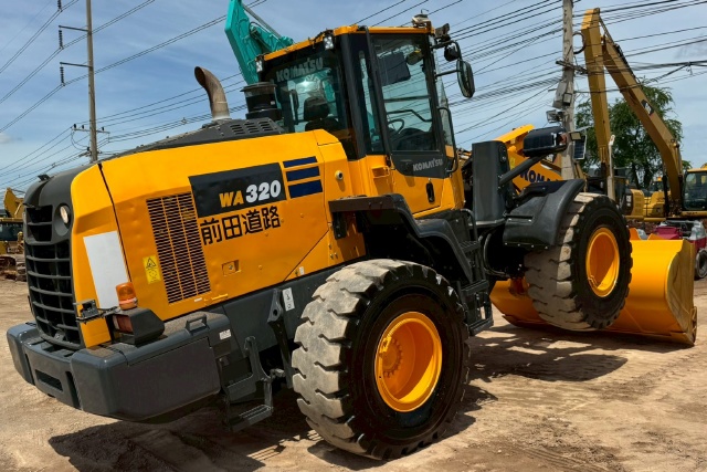 ขายรถตักล้อยาง KOMATSU WA320-8 ปี 2019 พร้อมใช้ มีVDOการทำงานครับ