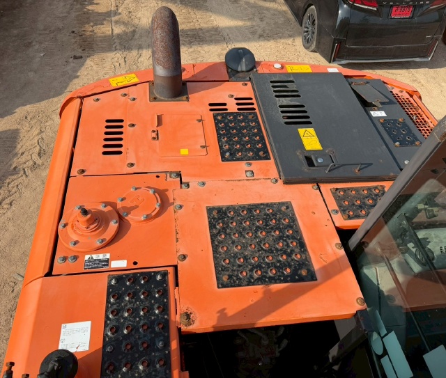 ขายรถขุด HITACHI ZX120-5B ปี 2016 อาร์มพิเศษ นำเข้าจากญี่ปุ่น พร้อมใช้ มีVDOการทำงานครับ