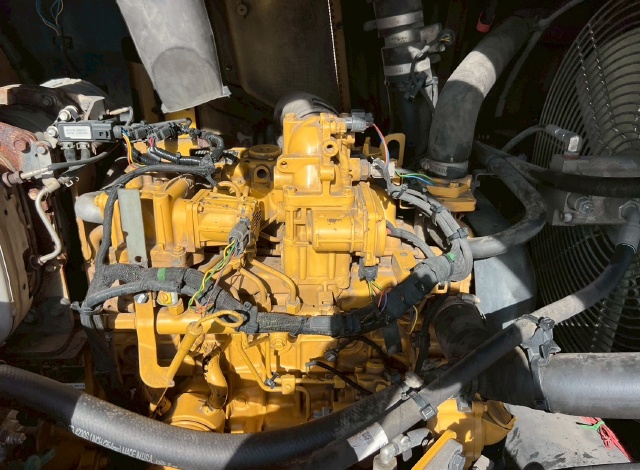 ขายรถตักล้อยาง CAT 910K ปี 2015 แขนยาวพิเศษ พร้อมใช้ มีVDOการทำงานครับ ขายรถตักล้อยาง CAT 910K ปี 2015 แขนยาวพิเศษ พร้อมใช้ มีVDOการทำงานครับ