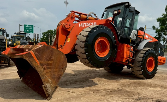 ขายรถตักล้อยาง HITACHI ZW310-5B ปี 2016 นำเข้าจากญี่ปุ่น พร้อมใช้ มีVDOการทำงานครับ ขายรถตักล้อยาง HITACHI ZW310-5B ปี 2016 นำเข้าจากญี่ปุ่น พร้อมใช้ มีVDOการทำงานครับ