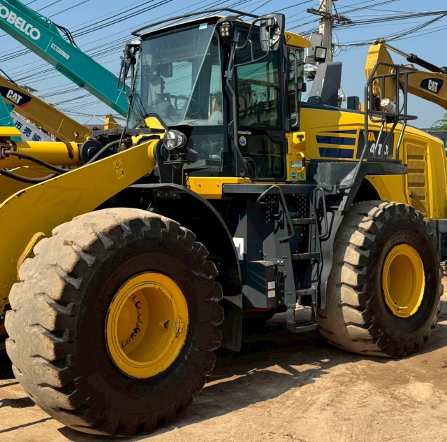 ขายรถตักล้อยาง KOMATSU WA470-10 ปี 2021 นำเข้าจากญี่ปุ่น พร้อมใช้ มีVDOการทำงานครับ