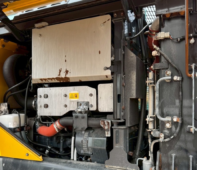 ขายรถตักล้อยาง KOMATSU WA320-8 ปี 2020 นำเข้าจากญี่ปุ่น พร้อมใช้ มีVDOการทำงานครับ