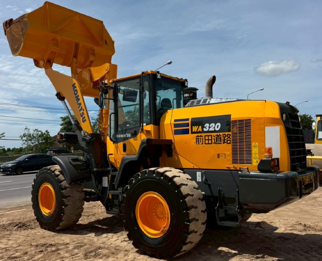 ขายรถตักล้อยาง KOMATSU WA320-8 ปี 2019 พร้อมใช้ มีVDOการทำงานครับ