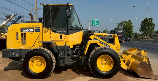 ขายรถตักล้อยาง KOMATSU WA100-8 ปี 2018 นำเข้าจากญี่ปุ่น พร้อมใช้ มีVDOการทำงานครับ