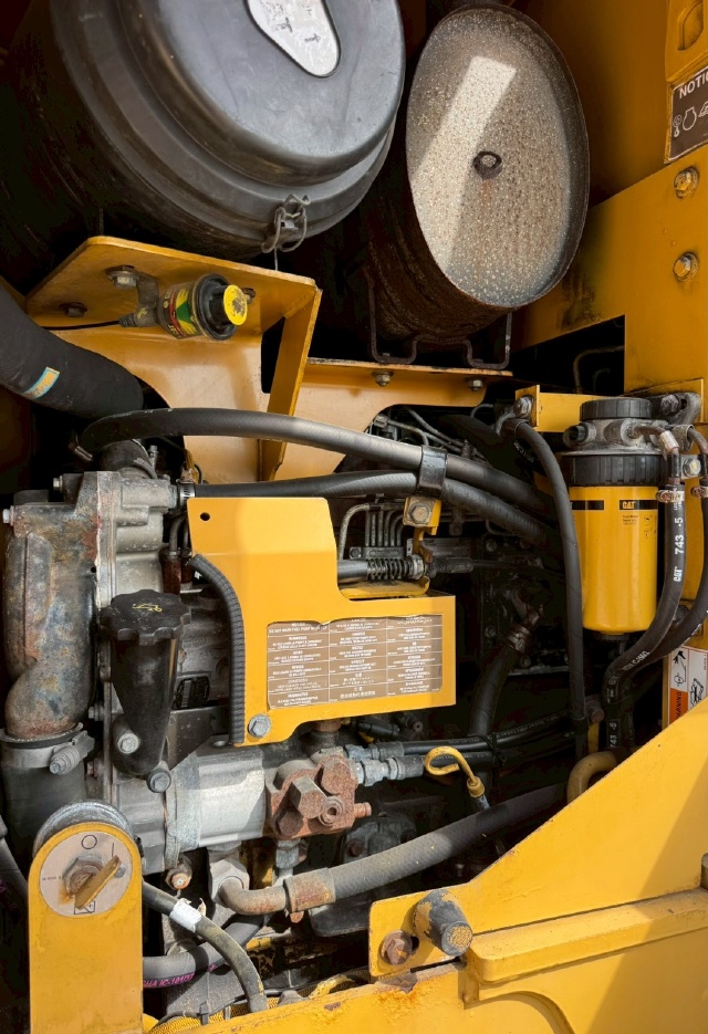 ขายรถตักล้อยาง CAT 924G แขนยาวพิเศษ นำเข้าจากญี่ปุ่น พร้อมใช้ มีVDOการทำงานครับ