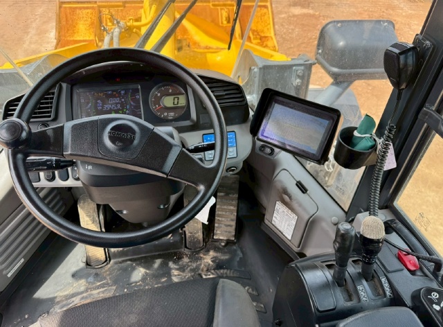 ขายรถตักล้อยาง KOMATSU WA320-8 ปี 2022 พร้อมใช้ มีVDOการทำงานครับ