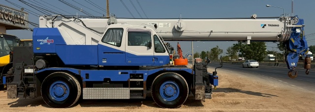 ขายรถเครน TADANO GR250N-2 (ขนาด 25 ตัน) ปี 2010 นำเข้าจากญี่ปุ่น พร้อมใช้ มีVDOการทำงานครับ
