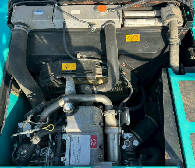 ขายรถขุด KOBELCO SK200 MARK 9 ปี 2015 นำเข้าจากญี่ปุ่น พร้อมใช้ มีVDOการทำงานครับ