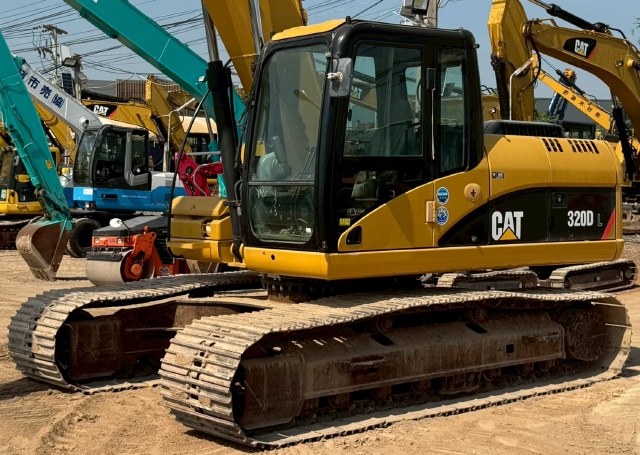 ขายรถขุด CAT 320DL ปี 2012 บูมยาว 16 เมตร นำเข้าจากญี่ปุ่น พร้อมใช้ มีVDOการทำงานครับ