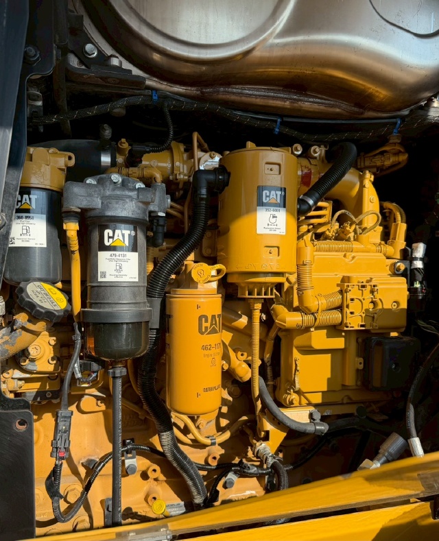 ขายรถตักล้อยาง CAT 930M ปี 2018 นำเข้าจากญี่ปุ่น พร้อมใช้ มีVDOการทำงานครับ