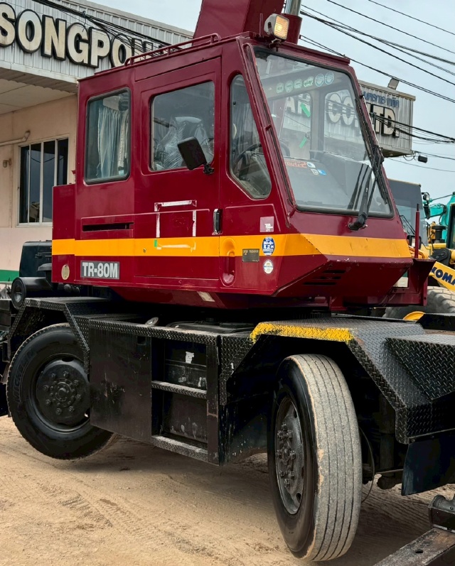 ขายรถเครน TADANO TR80M-1 (ขนาด 8 ตัน) ปี 1994 นำเข้าจากญี่ปุ่น พร้อมใช้ มีVDOการทำงานครับ