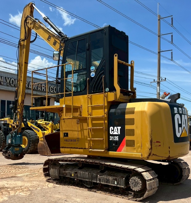 ขายรถขุด CAT 312E ปี 2013 หัวคีบไม้ นำเข้าจากญี่ปุ่น พร้อมใช้ มีVDOการทำงานครับ