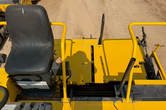 ขายรถปูยาง SUMITOMO HA60W-7 (ขนาด 6 เมตร) ปี 2008 นำเข้าจากญี่ปุ่น พร้อมใช้ มีVDOการทำงานครับ ขายรถปูยาง SUMITOMO HA60W-7 (ขนาด 6 เมตร) ปี 2008 นำเข้าจากญี่ปุ่น พร้อมใช้ มีVDOการทำงานครับ