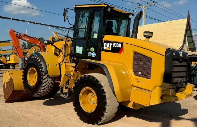 ขายรถตักล้อยาง CAT 930M ปี 2018 นำเข้าจากญี่ปุ่น พร้อมใช้ มีVDOการทำงานครับ