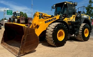 ขายรถตักล้อยาง KOMATSU WA470-8 ปี 2017 นำเข้าจากญี่ปุ่น พร้อมใช้ มีVDOการทำงานครับ ขายรถตักล้อยาง KOMATSU WA470-8 ปี 2017 นำเข้าจากญี่ปุ่น พร้อมใช้ มีVDOการทำงานครับ