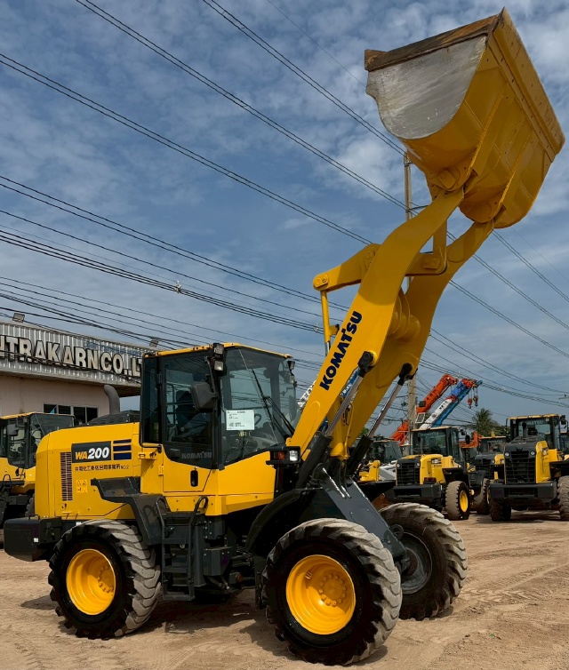 ขายรถตักล้อยาง KOMATSU WA200-8 ปี 2020 แขนยาวพิเศษ นำเข้าจากญี่ปุ่น พร้อมใช้ มีVDOการทำงานครับ ขายรถตักล้อยาง KOMATSU WA200-8 ปี 2020 แขนยาวพิเศษ นำเข้าจากญี่ปุ่น พร้อมใช้ มีVDOการทำงานครับ